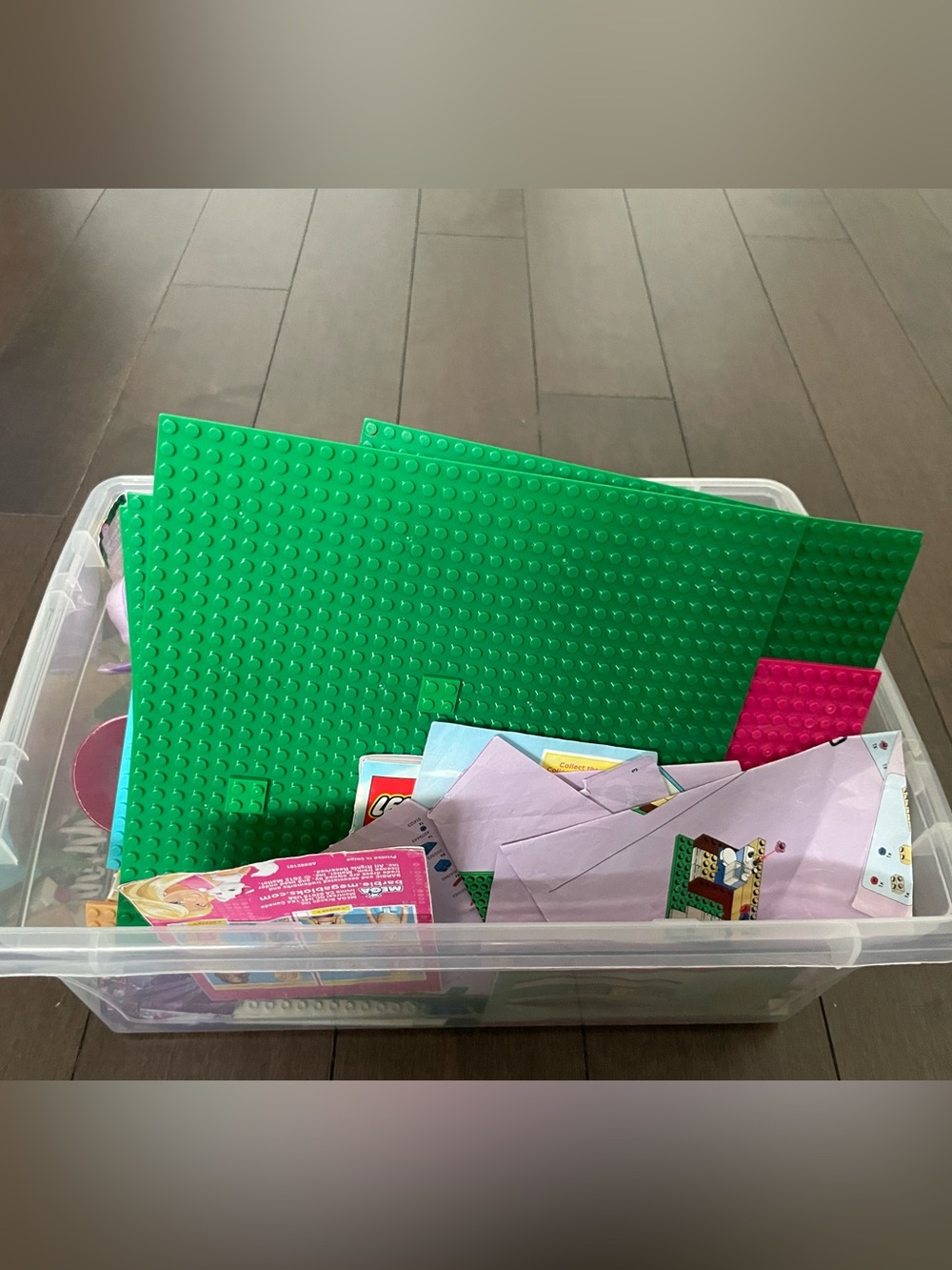 3 LEGO SETS + GREEN PLATES